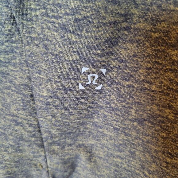 Lululemon Mens Surge Warm Top Size XL Gray Activewear 1/2 Zip Running Athleisure - Picture 4 of 8